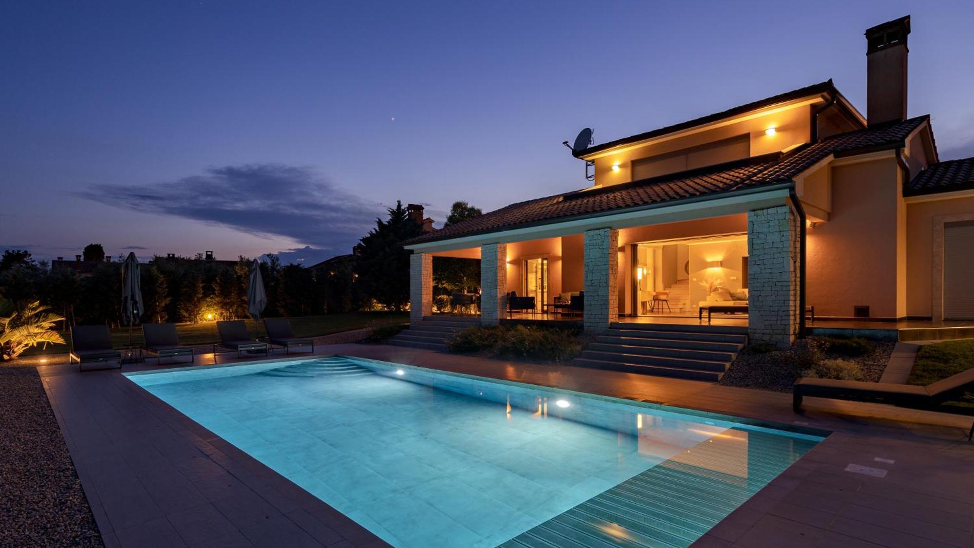 Villa Labin In Zartinj - Luxury Privacy Heated Pool With Auto Cover Exterior foto