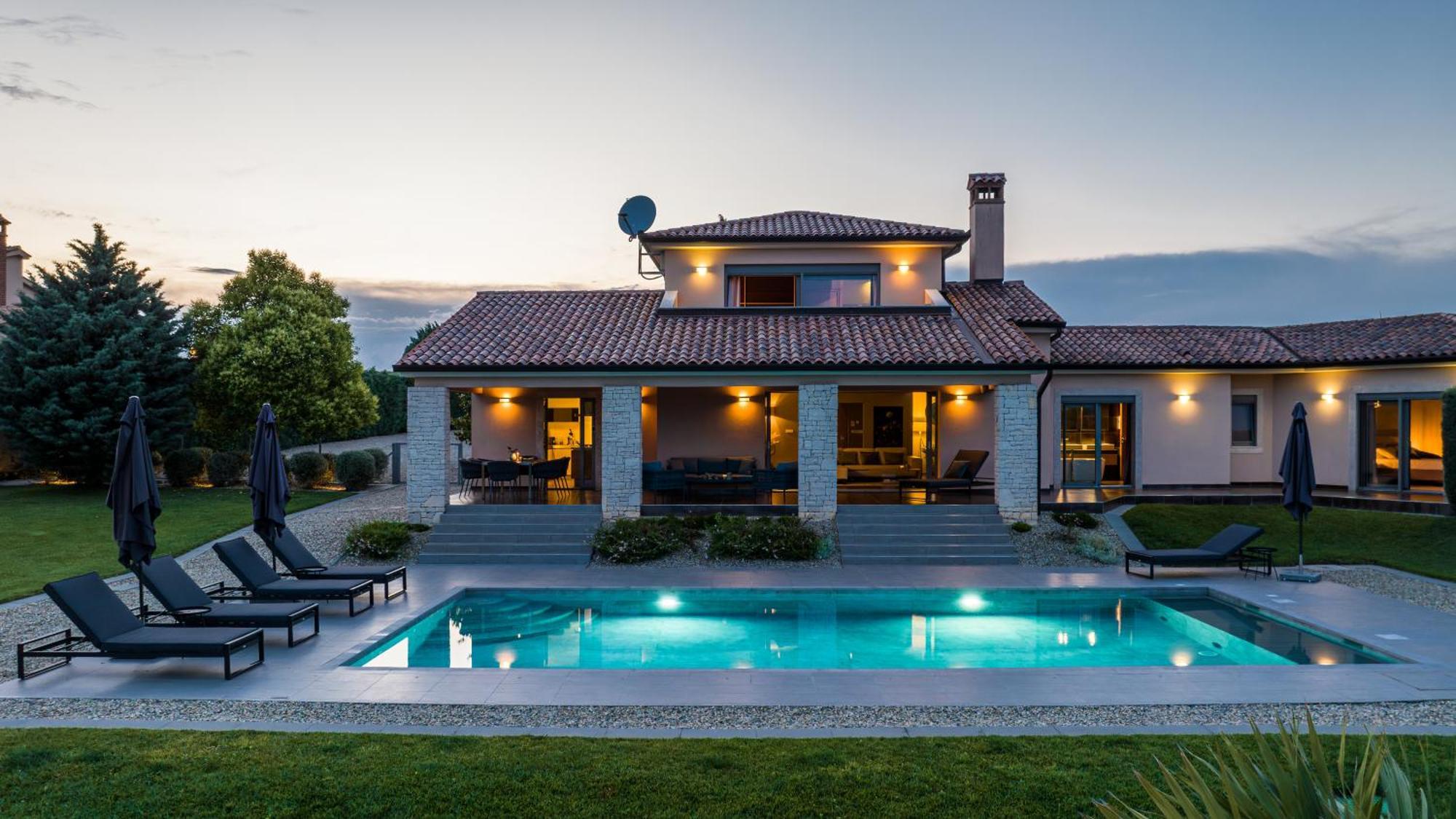 Villa Labin In Zartinj - Luxury Privacy Heated Pool With Auto Cover Exterior foto